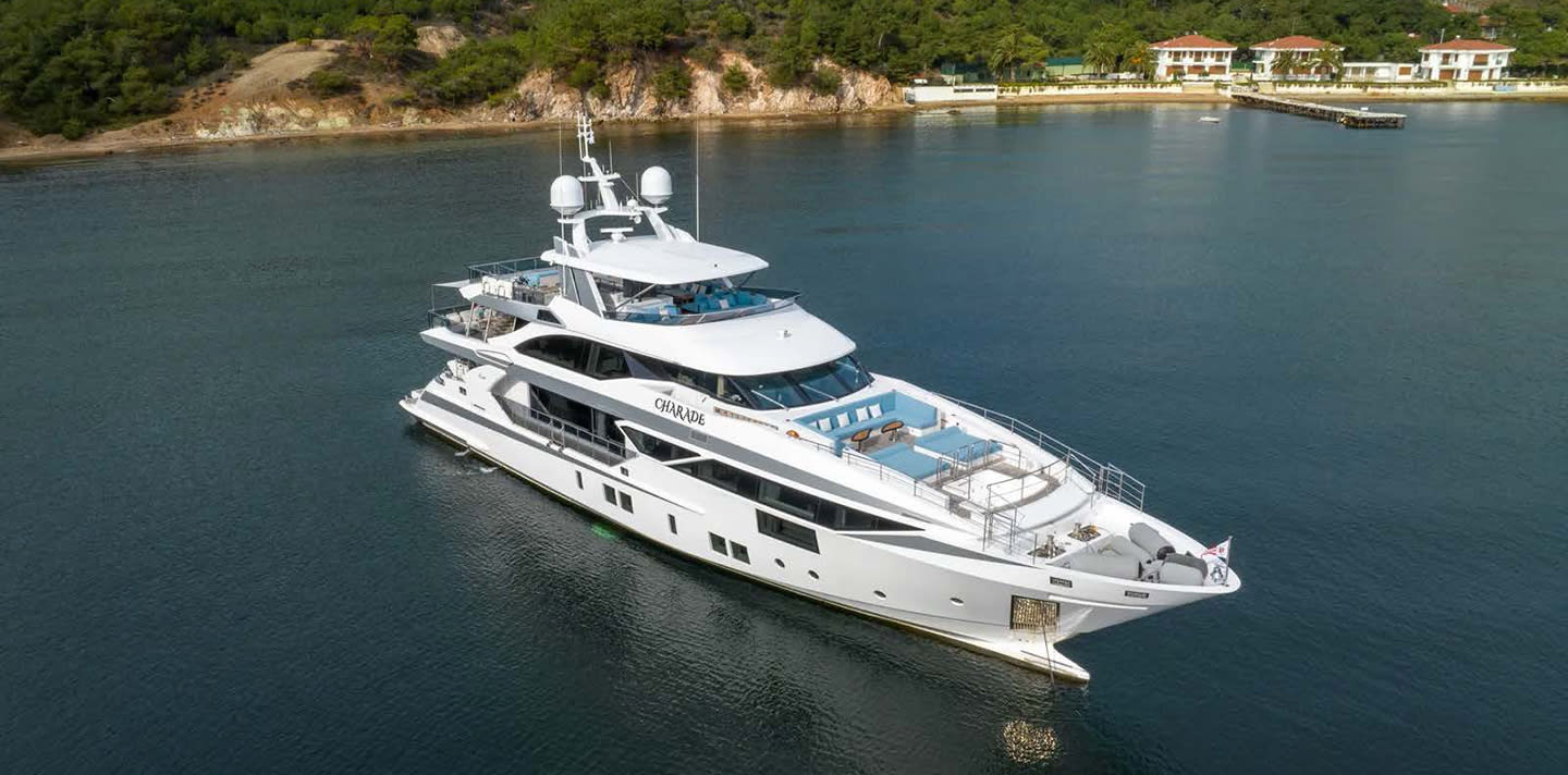 CHARADE yacht for Charter (2) | Phoenix Yacht Management