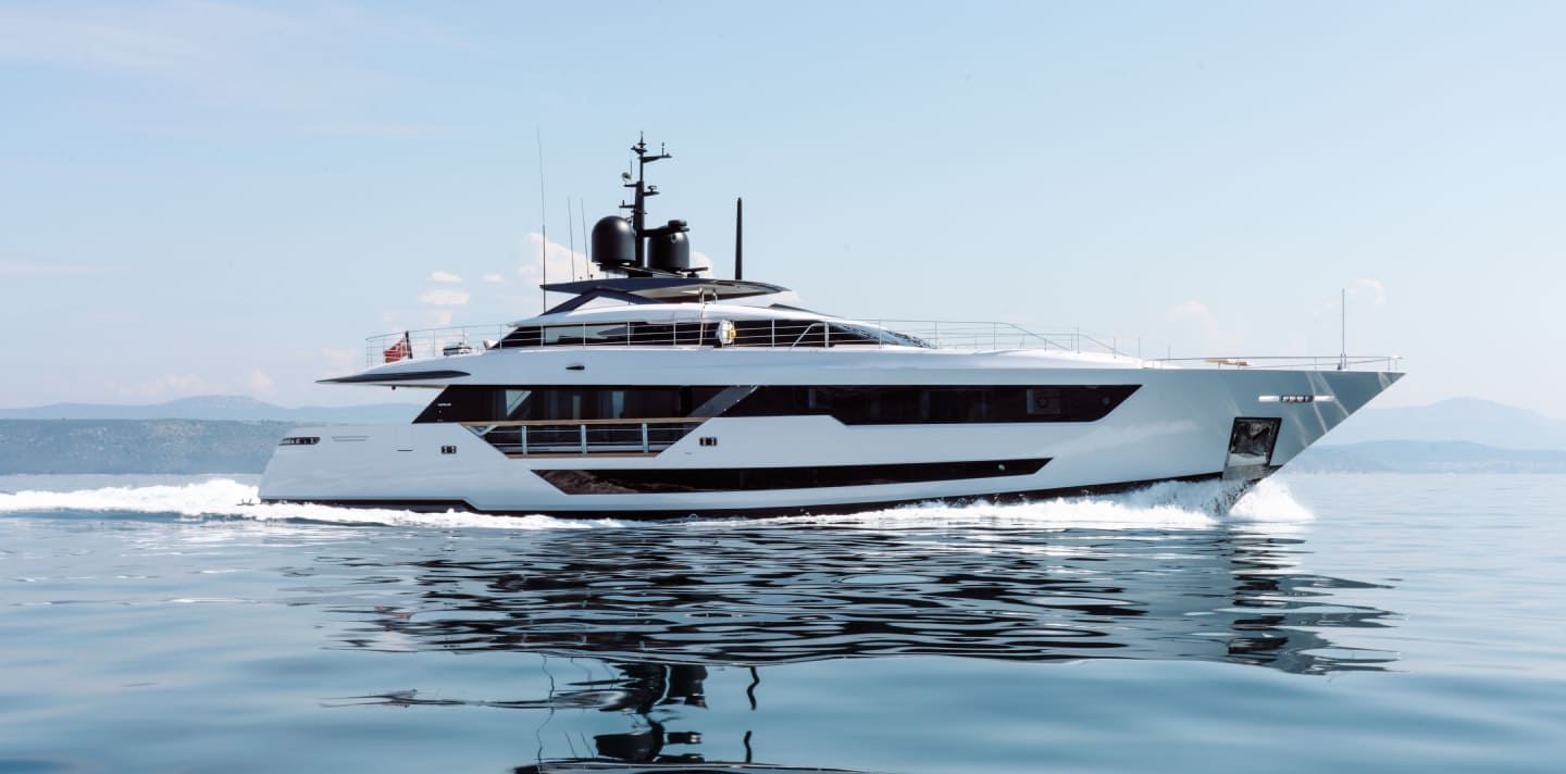 EROLIA yacht for Charter (101) | Phoenix Yacht Management