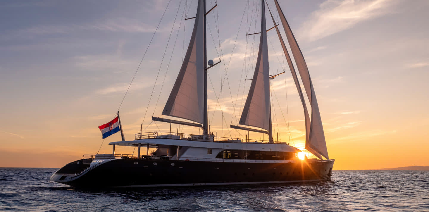 NOCTURNO yacht for Charter (2) | Phoenix Yacht Management