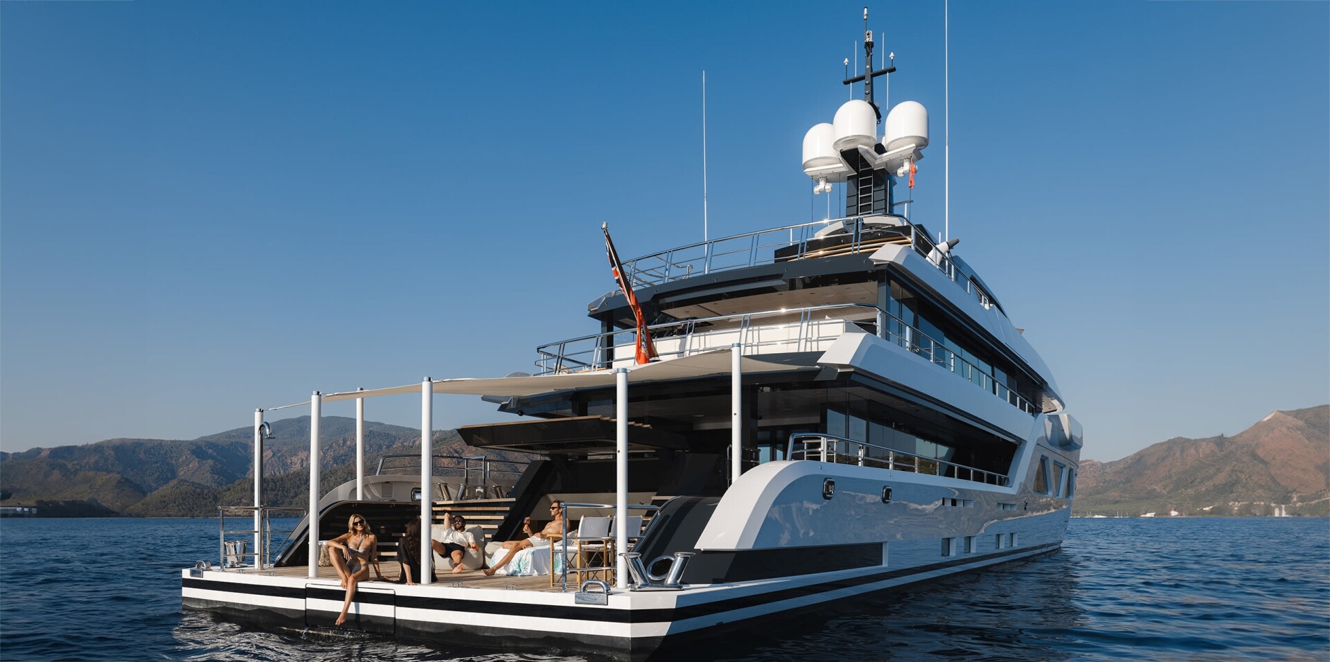 Emerging Trends in the Global Charter Market | PHOENIX YACHT MANAGEMENT