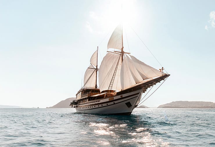 Sailing Yachts For Charter