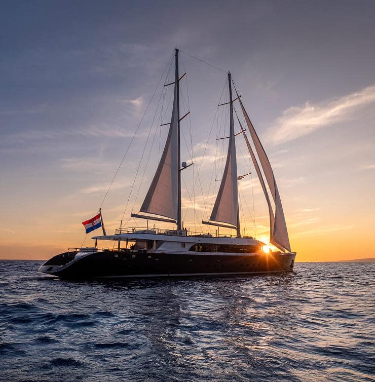 NOCTURNO yacht for Charter (1) | Phoenix Yacht Management
