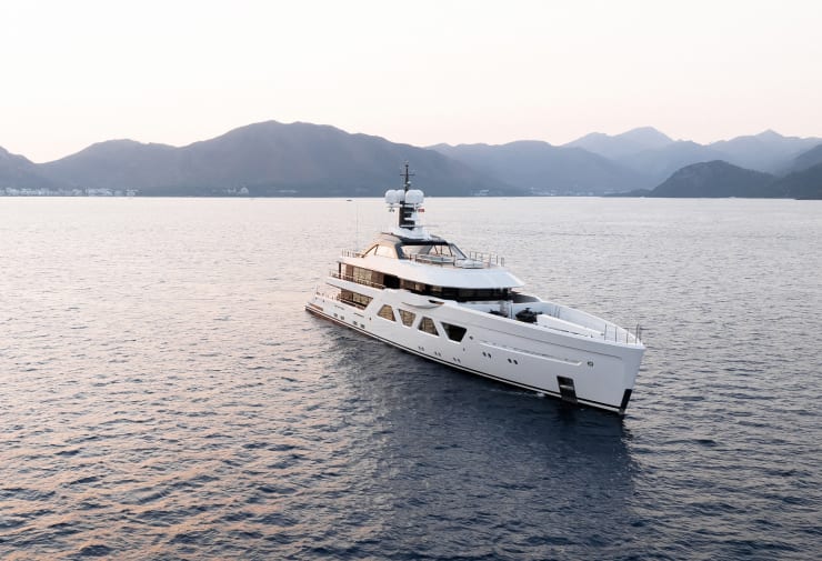 Sales (1) | Phoenix Yacht Management