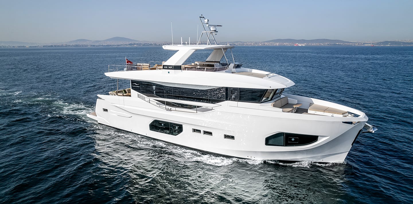 NUMARINE 22 XP yacht for Sale (2) | Phoenix Yacht Management