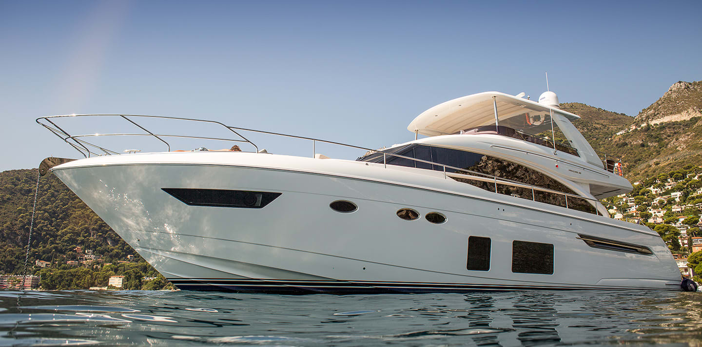 SHAWLIFE yacht for Charter (2) | Phoenix Yacht Management
