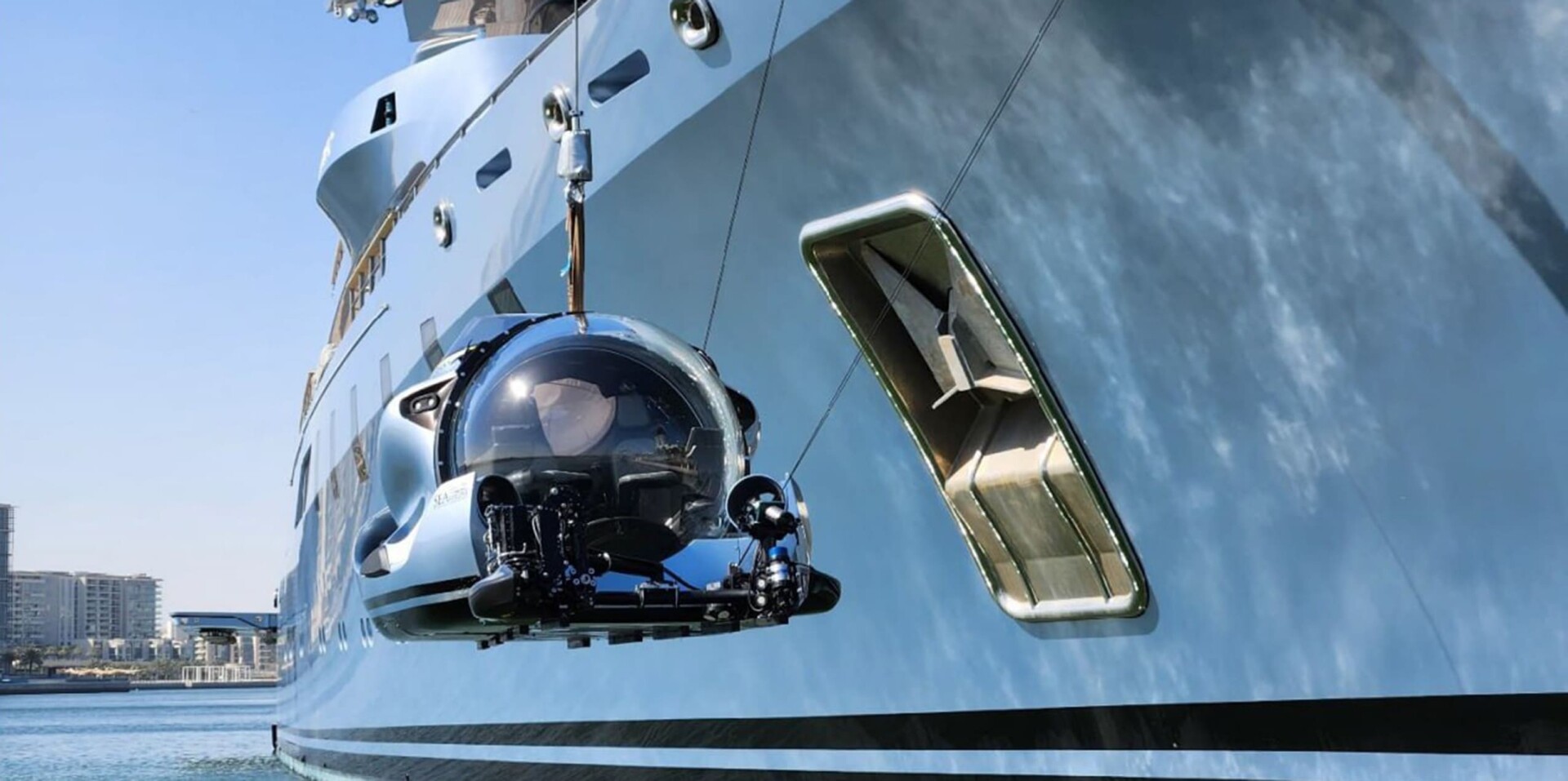 The AURORA 3-C Submersible
