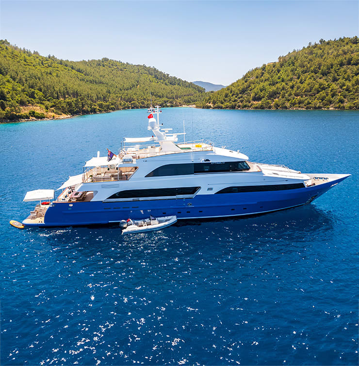Ottawa IV yacht for Charter (754) | Phoenix Yacht Management