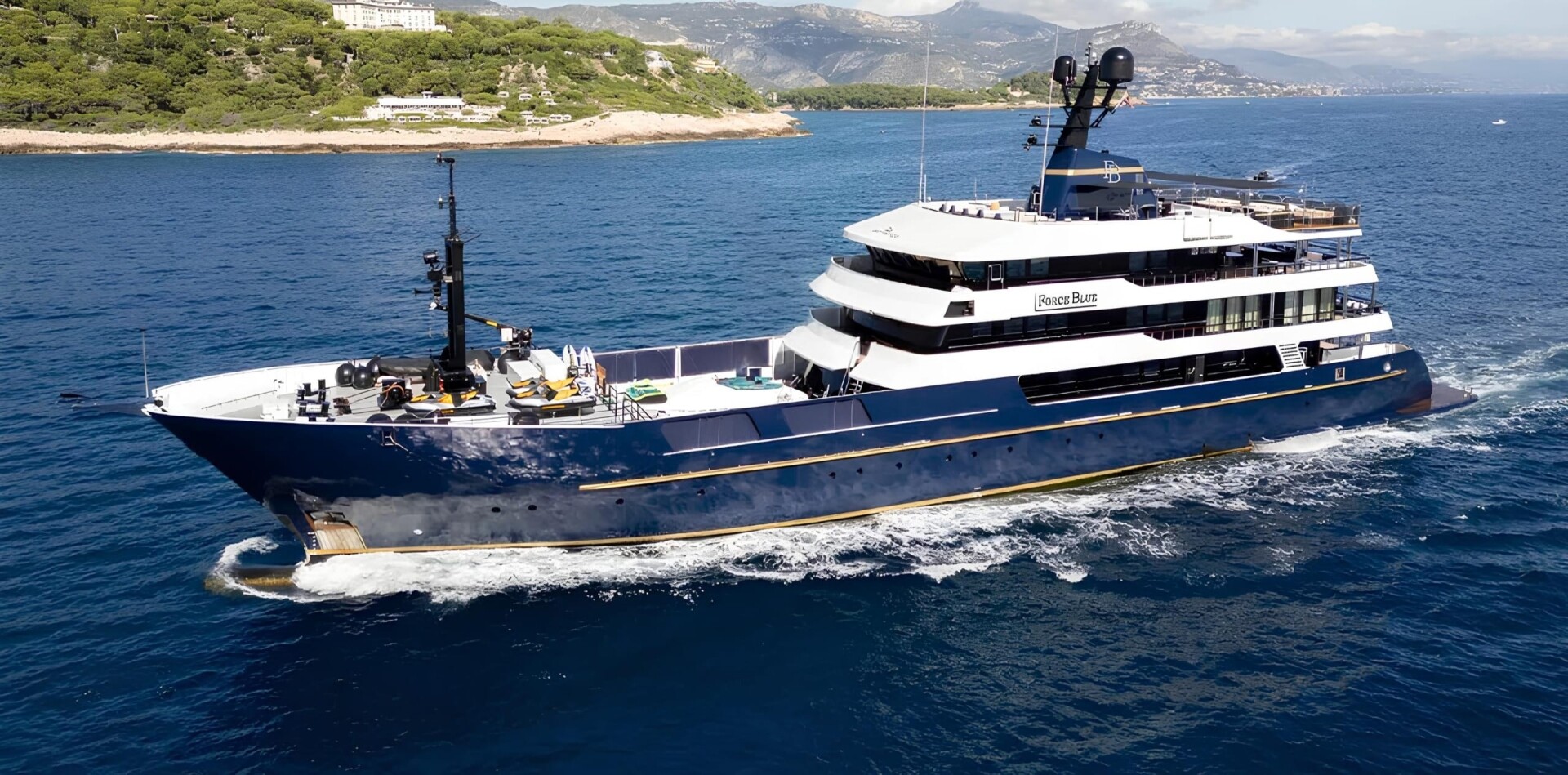 FORCE BLUE yacht for Charter (2) | Phoenix Yacht Management