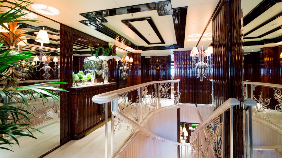 LIONESS V yacht for Charter (11) | Phoenix Yacht Management