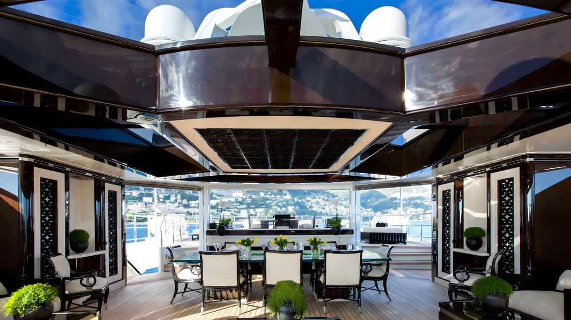 LIONESS V yacht for Charter (8) | Phoenix Yacht Management