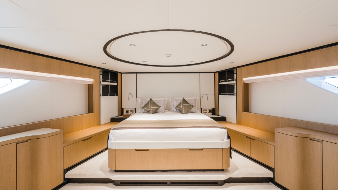 MAJESTY 120 yacht for Sale (21) | Phoenix Yacht Management