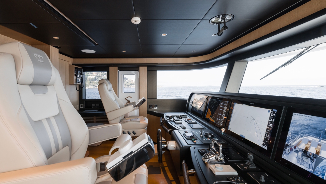 MAJESTY 120 yacht for Sale (51) | Phoenix Yacht Management