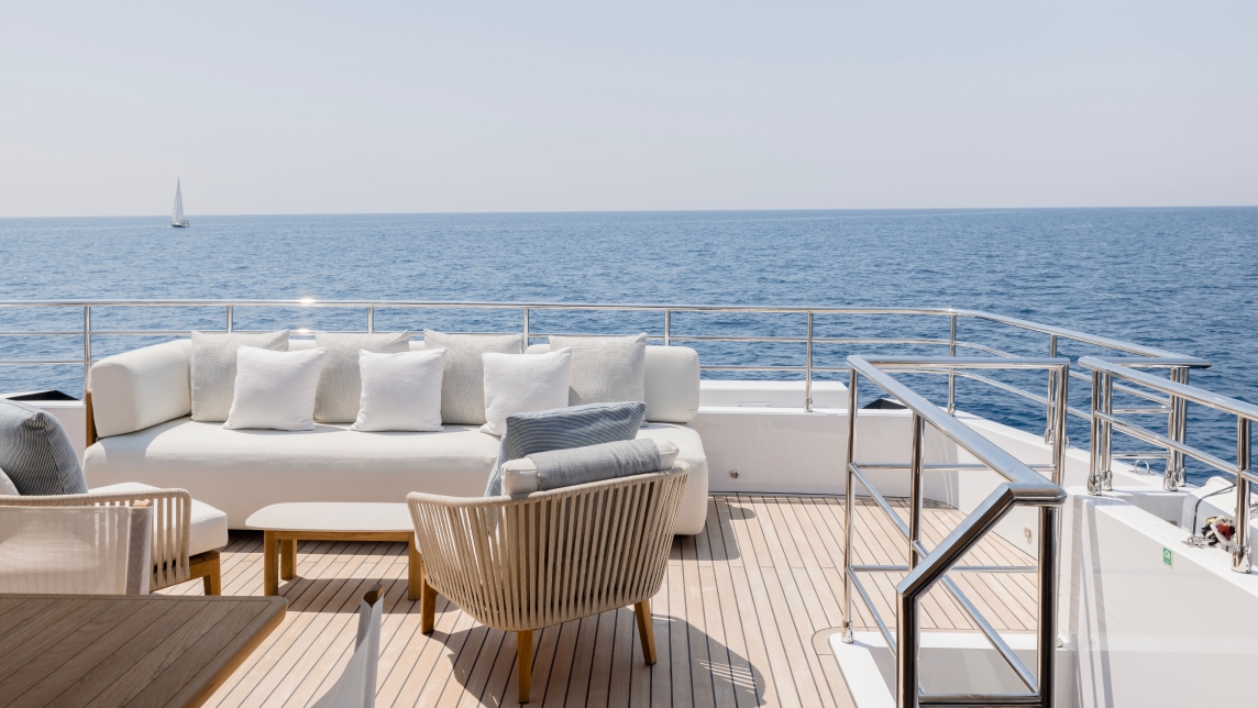 MAJESTY 120 yacht for Sale (12) | Phoenix Yacht Management