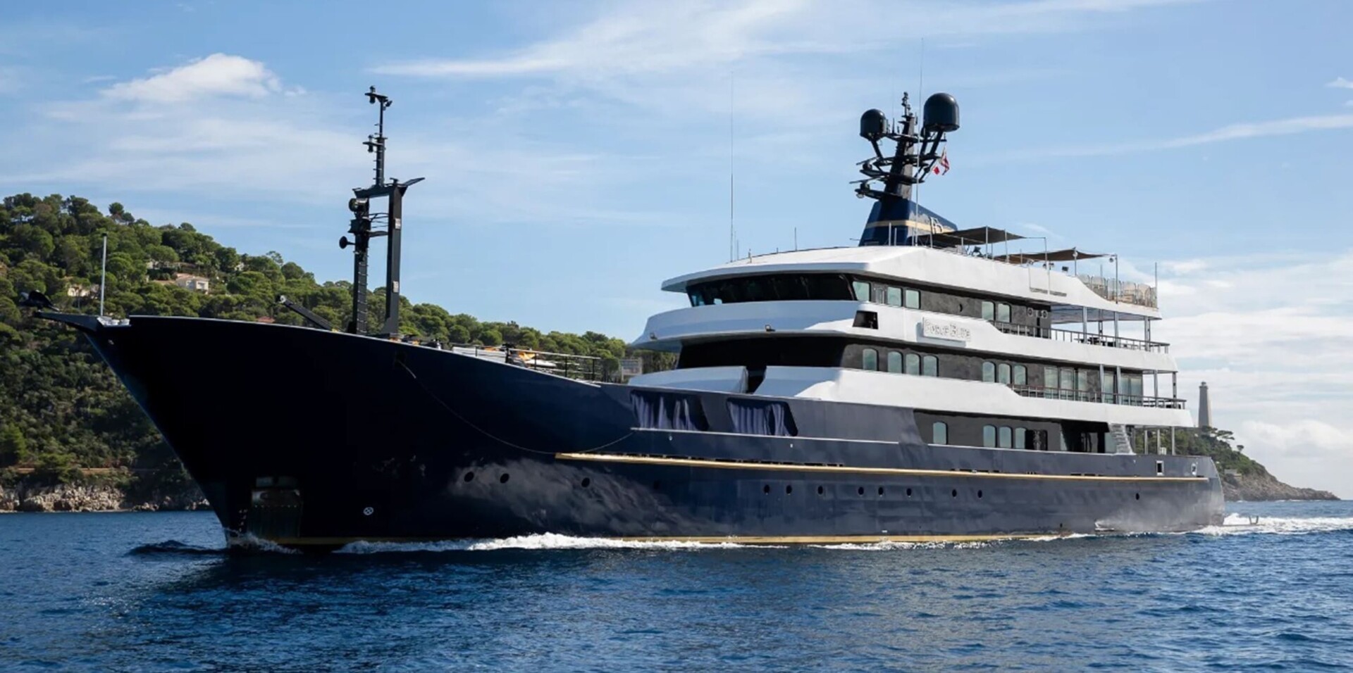 Force Blue | Yacht For Charter