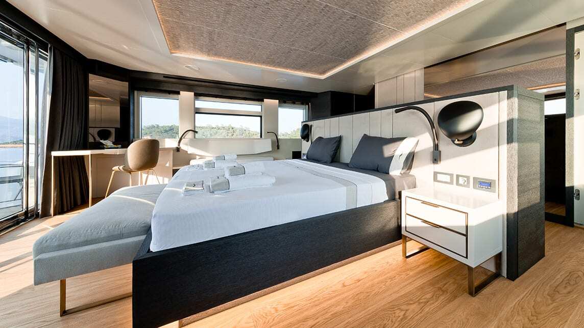 NUMARINE 32 XP yacht for Sale (16) | Phoenix Yacht Management