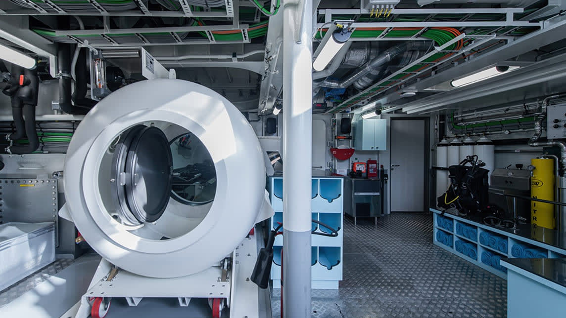 Five Oceans yacht for Sale (28) | Phoenix Yacht Management