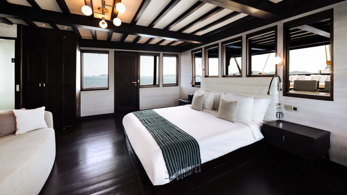VELA yacht for Charter (24) | Phoenix Yacht Management