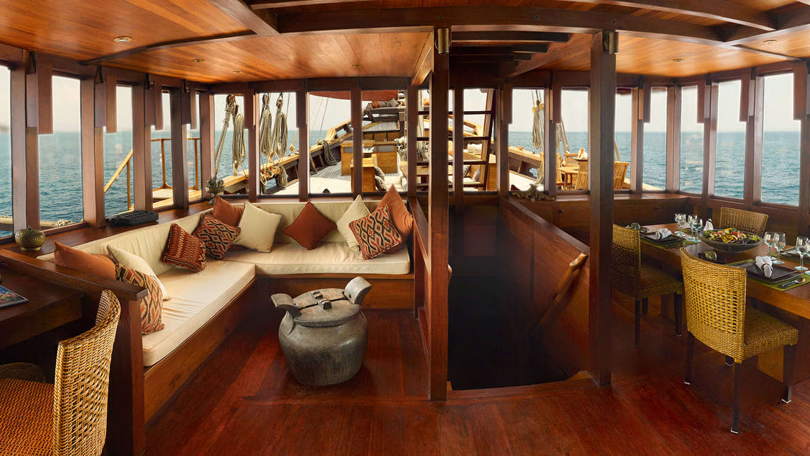 SI DATU BUA yacht for Charter (5) | Phoenix Yacht Management