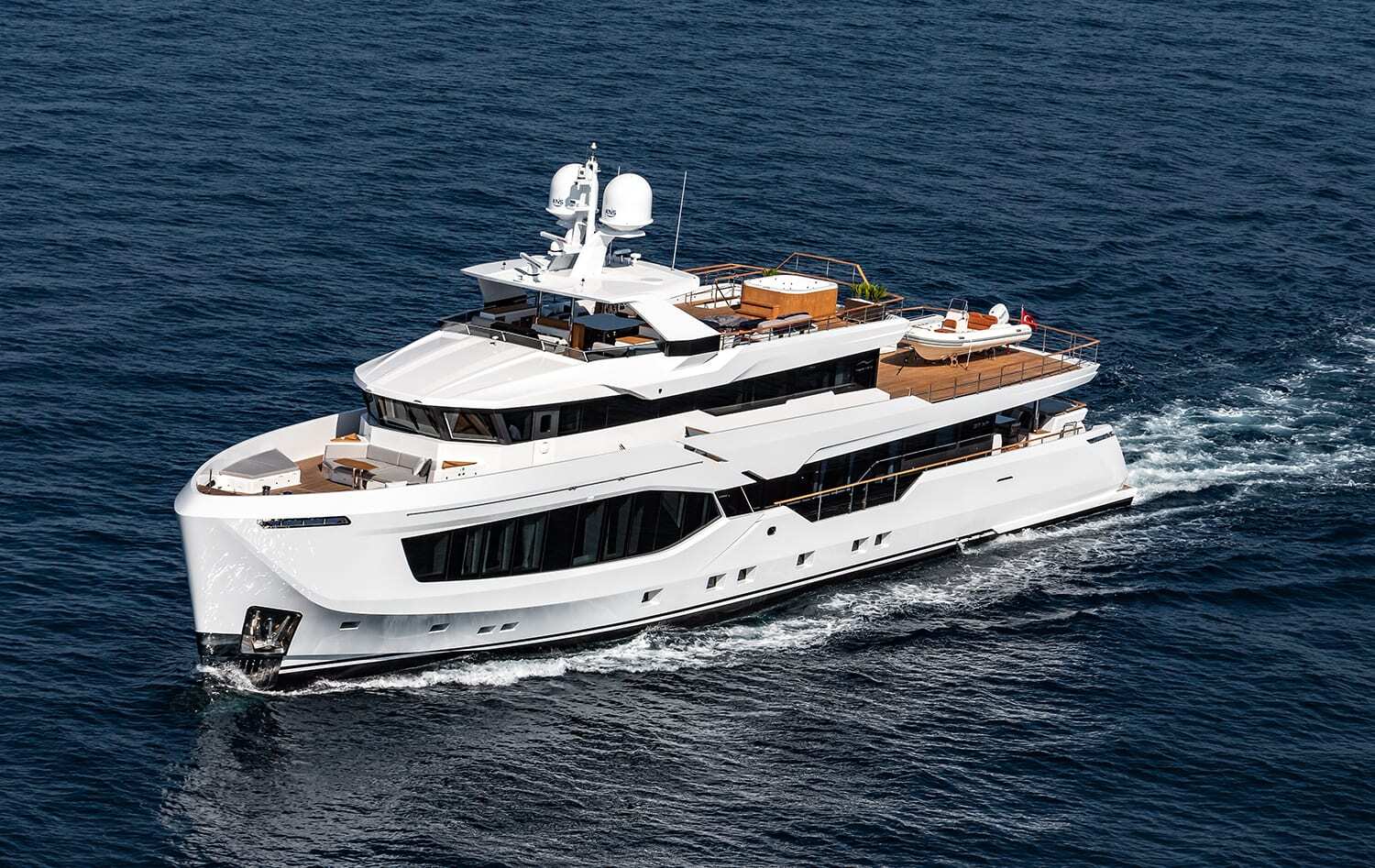 NUMARINE 37XP yacht for Sale (7) | Phoenix Yacht Management