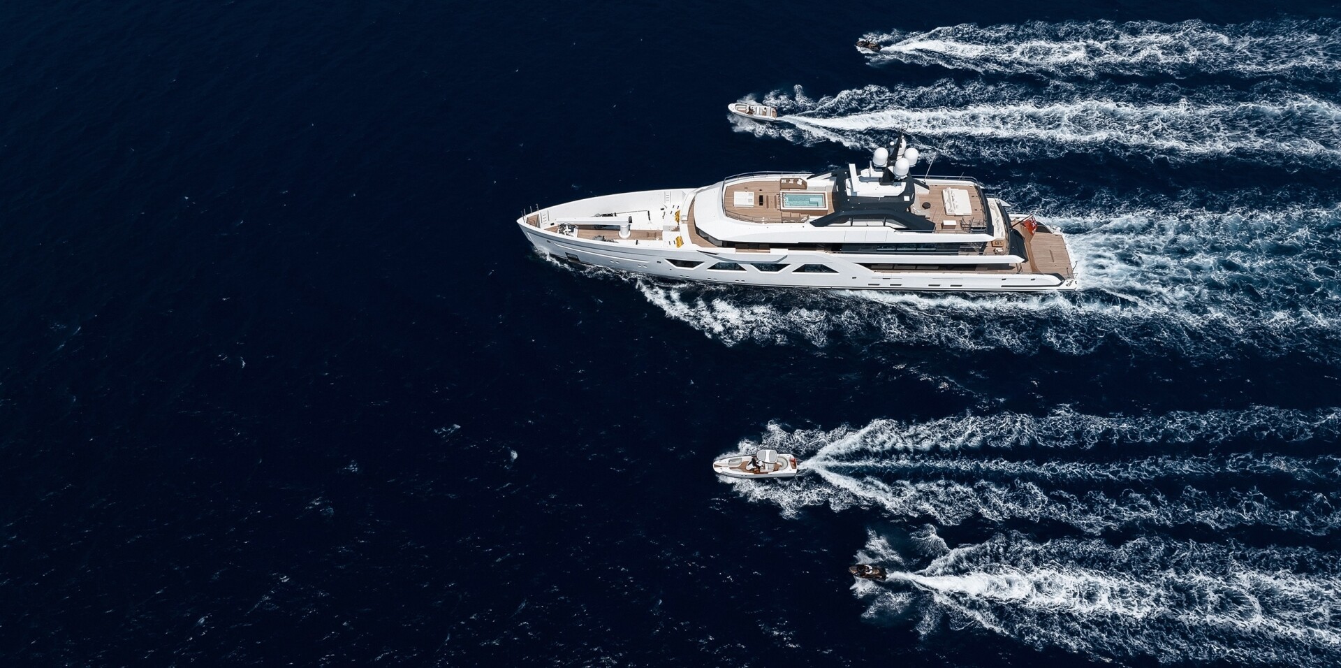 The New Wave of Yacht Management: Technology, Regulation, and Owners' Expectations