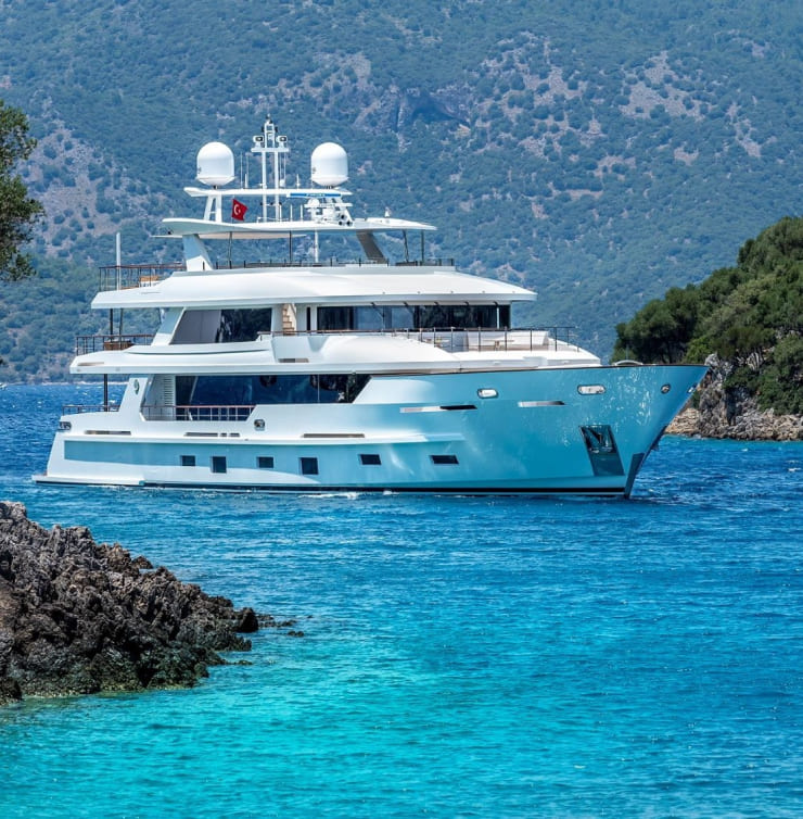 SUNRISE yacht for Charter (3) | Phoenix Yacht Management