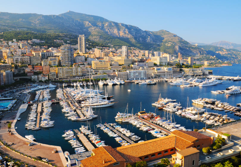 MONACO YACHT CHARTER (9) MONACO YACHT CHARTER (9) | Phoenix Yacht Management