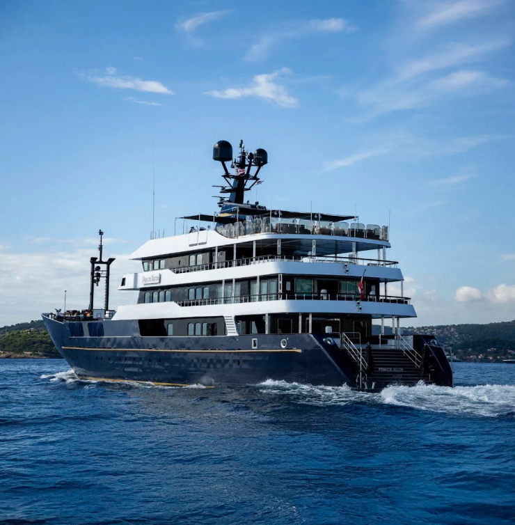 FORCE BLUE yacht for Charter (3) | Phoenix Yacht Management